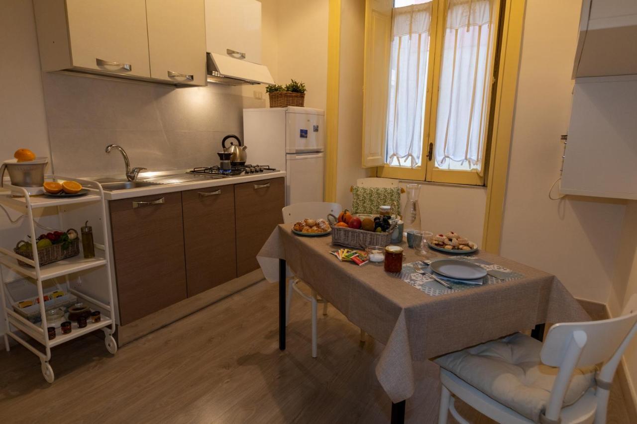 Sichelgaita Apartment Salerno Exterior foto